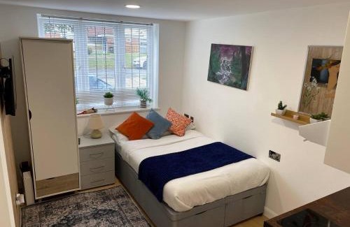 Waddon House | Cosy Home STUDIO