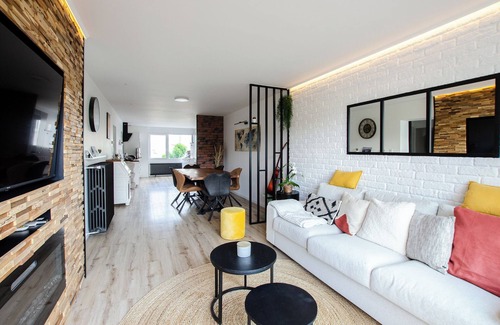 Jouy-aux-Arches House | "Cosy House" 5 bedrooms. Pets allowed