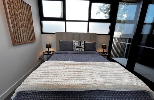 Hawthorn Apartment | Cosy Nest in Prime Location