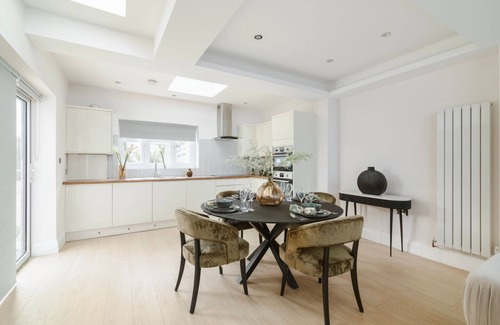 Wembley Park Apartment | Cosy peaceful 2 bed by Wembley stadium