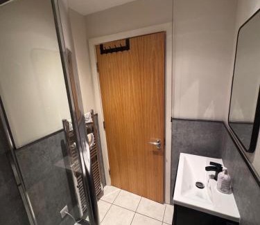 Clapham House | Cosy Private Room with private Bathroom - Your Perfect Gateway!