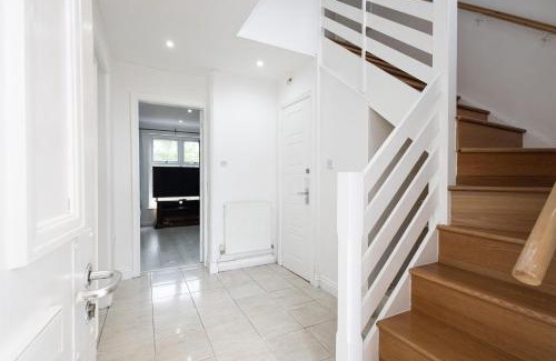 Rusholme Apartment | Cosy Retreats Central, Netflix, Free Parking