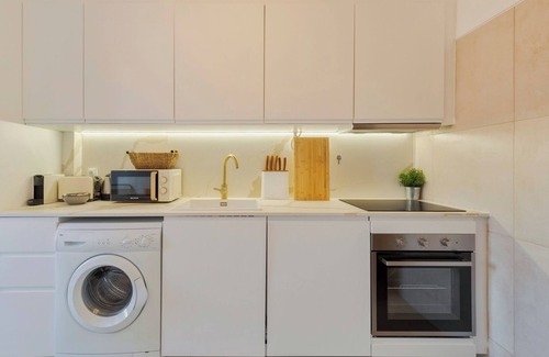 Alfama Apartment | Cosy River View Flat