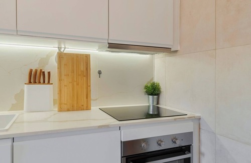 Alfama Apartment | Cosy River View Flat