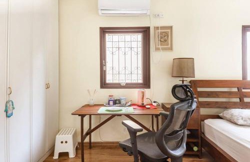 Herzliya House | Cosy room near IDC & Center- Herzliya Homestay