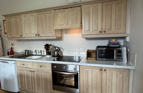 Wormhill Apartment | Cosy self catering apartment in large Victorian Residence