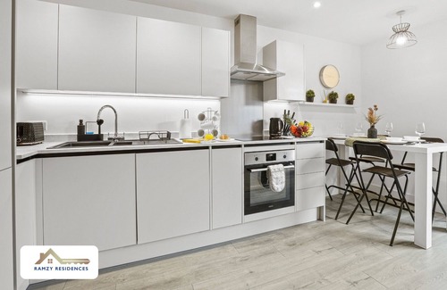 Hemel Hempstead Apartment | Cosy & Spacious Studio 20% OFF with Parking - Hemel Hempstead