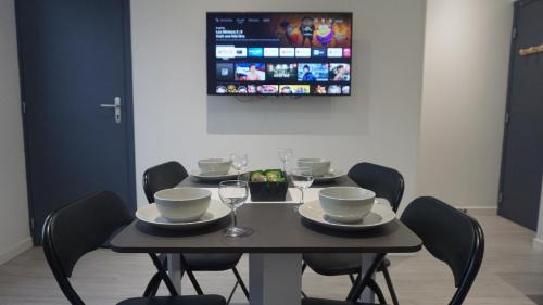 Saint-Quentin Apartment | Cosy T2 Wifi Parking Proche gare CENTRE VILLE