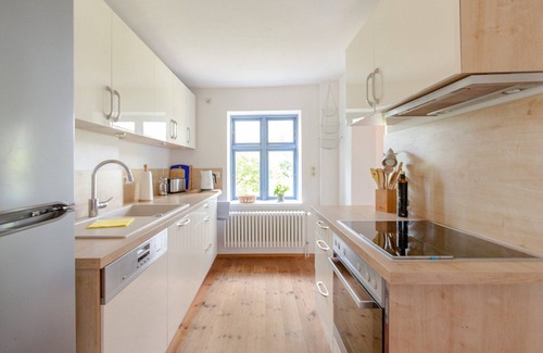 Bresewitz House | Cosy thatched house near Zingst, unobstructed view of Bodden and Sunset