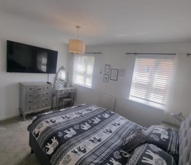 Pont Yates Apartment | Cosy townhouse near Kidwelly