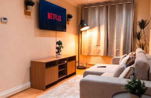 Tokyngton Apartment | Cosy Two Bed Apartment Free Parking Wembley