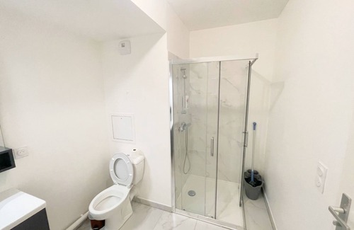 Asnieres-sur-Seine Apartment | Cosy, Wi-fi, Clean, Transport, Asnières, Neuf !