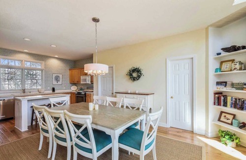 Duck House | Cotsmur, Ships Watch Community in Duck, NC