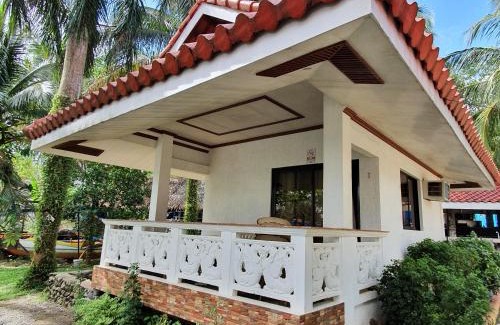 Real Hotel | Cottage 1 - Appleton Liitle Paradise Beach Resort & Restaurant