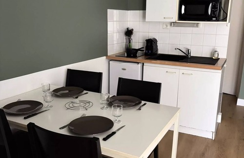 Saint-Hilaire-de-Riez Apartment | Cottage - 28m² - Studio room sleeps 4