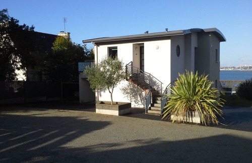 Plougastel-Daoulas House | cottage 3 keys holidays sea view and brest in plougastel