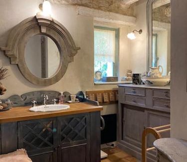 Sainte-Anastasie House | Cottage chaleureux avec piscine privée