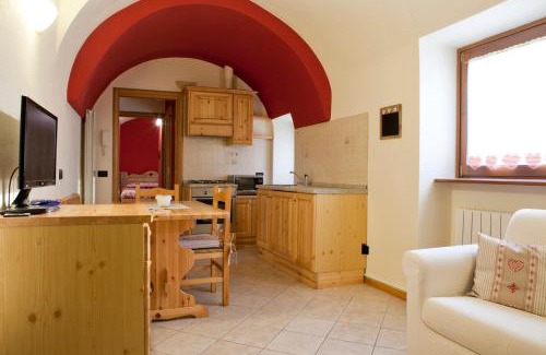 Clusone House | Cottage Casa Felice