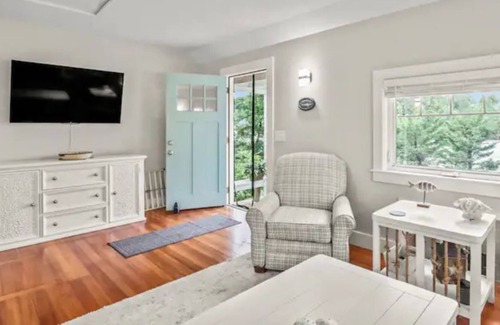 North Chatham House | Cottage close to beach and town