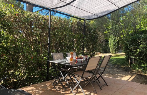 Saint-Christol-Les-Ales House | Cottage 'Gite Le Pin Parasol' with Wi-Fi and Air Conditioning