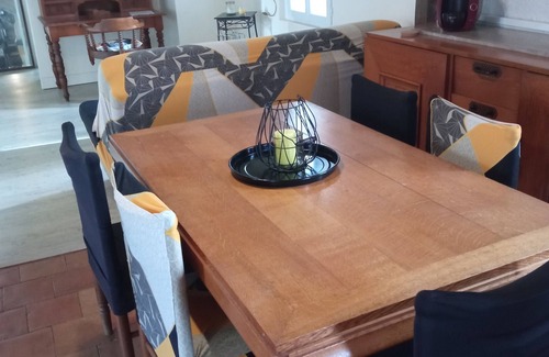 Saint-Colomb-de-Lauzun House | Cottage in the countryside with swimming pool