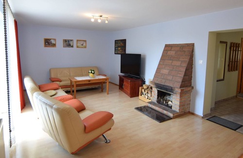Parchowo House | Cottage in a quiet location by the lake Mausz, Parchowo in Kashubia