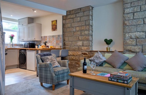 High Peak Cottage | Cottage in New Mills near Peak District