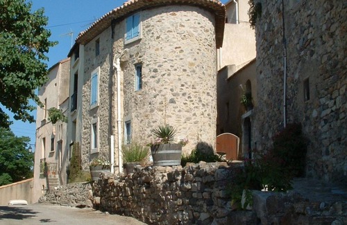 Roquebrun Cottage | Cottage in picturesque ROQUEBRUN-Quiet-Close-bathing town