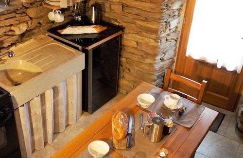 Dompnac Cabin | Cottage in South Ardèche - Cevennes-Calm and serenity Southern France cottage