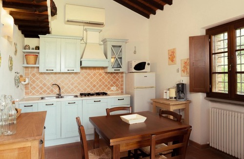 Rapale Other | Cottage 'Laura' with private garden and barbecue