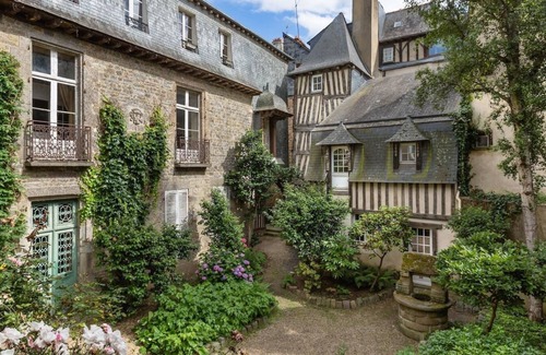 Centre House | COTTAGE LIVINGSTONE - 3 chambres dans le centre historique