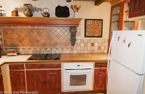 Summerville Historic District Cottage | Cottage Located at Gorgeous 1889 Victorian Bed and Breakfast near Charleston