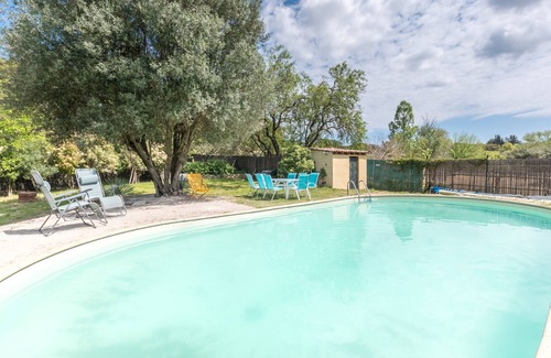 Le Pouget Cottage | Cottage 'Maison Location' with Private Pool, Wi-Fi and Air Conditioning