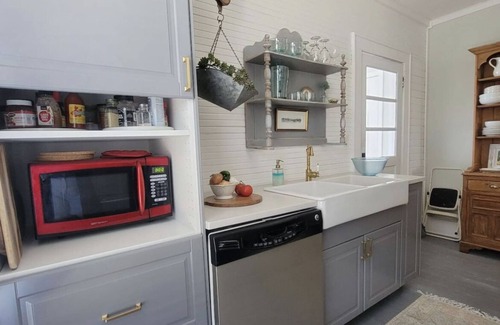 Largo Cottage | 🏡Cottage near Clearwater & Belleair Beaches🏖🌴☀️