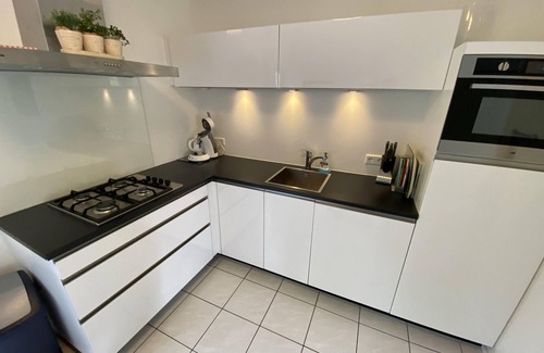 Brouwershaven House | Cottage on Grevelingenmeer, nice and quiet location, dogs allowed, wireless internet