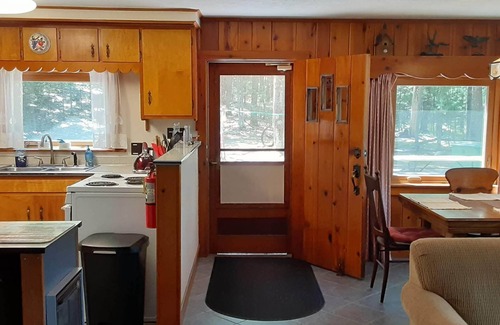 Mayfield Cottage | Cottage on Spider Lake, Private Lakefront in Peaceful Setting