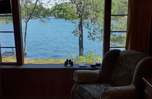 Mayfield Cottage | Cottage on Spider Lake, Private Lakefront in Peaceful Setting