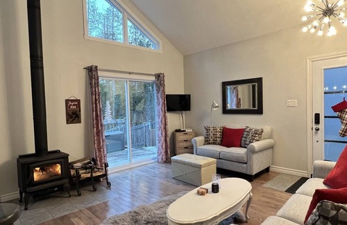 Bolton-Est Ski Chalet | Cottage on the waterfront in the Eastern Townships