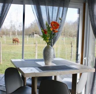 Saint-Fargeau Apartment | Cottage tout confort au milieu des chevaux