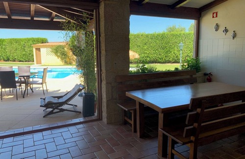 Cardielos Villa | Cottage with 9 bedrooms, picine et jacuzi, close the beach