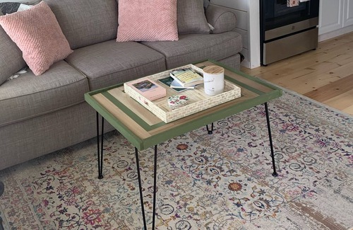 Kalispell Cottage | Cottage with Hot Tub and 30 minutes to Glacier National Park and Big Mountain