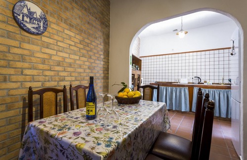 La Solana Villa | Cottage with jacuzzi, mountain views and WiFi (suitable for teleworking)