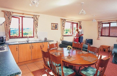 Llanybri Cottage | Cottage with one double and two twin.