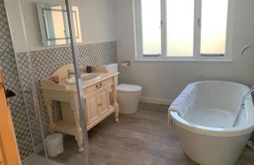 Llanfihangel Tal-y-llyn Apartment | Cottage with outstanding views