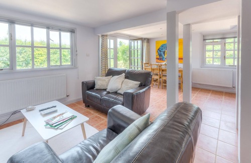 Hunston House | Cottage within easy reach of West Wittering