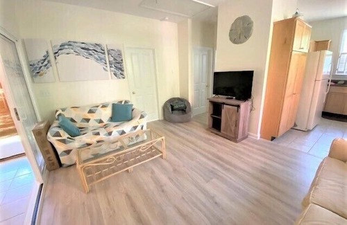 Summer Village Cottage | Cottages at Summer Village, fully furnished cottage, Wi-fi, heated pools, hot tub