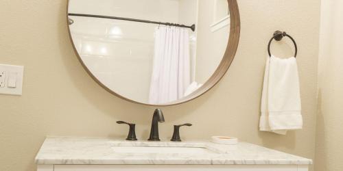 Guerneville Resort | Cottages On River Road