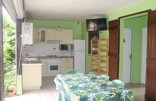 Sainte-Rose House | cottages with swimming pool and Spa 900 m from the sea