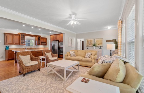 Barium Springs House | CottageVacations4u "All Decked Out" Lakefront- - swim platform-boat house-boat ramp-