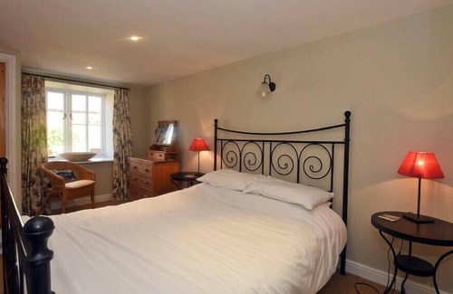 Chathill Cottage | COTTAR'S BARN, pet friendly, country holiday cottage in Embleton